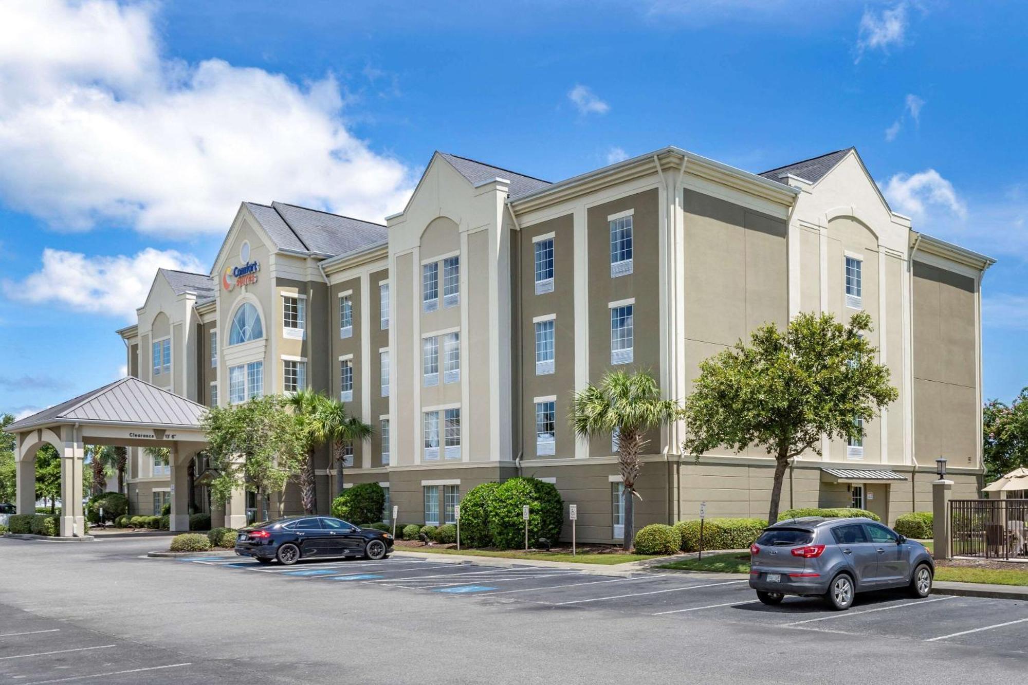 Comfort Suites Myrtle Beach Central Exterior photo